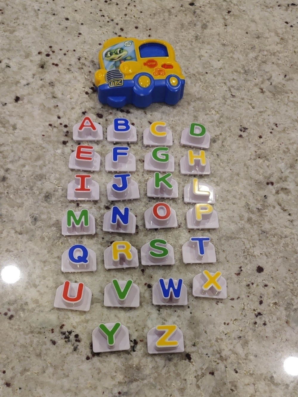 LeapFrog Tad's Fridge Phonics Magnetic Alphabet ABCs Leap Frog Bus Y2K Education